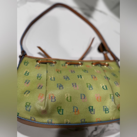 Dooney & Bourke Bright ๐โ๐ฉ Green Multicolor Mini Shoulder Bag ๐ - Picture 3 of 7